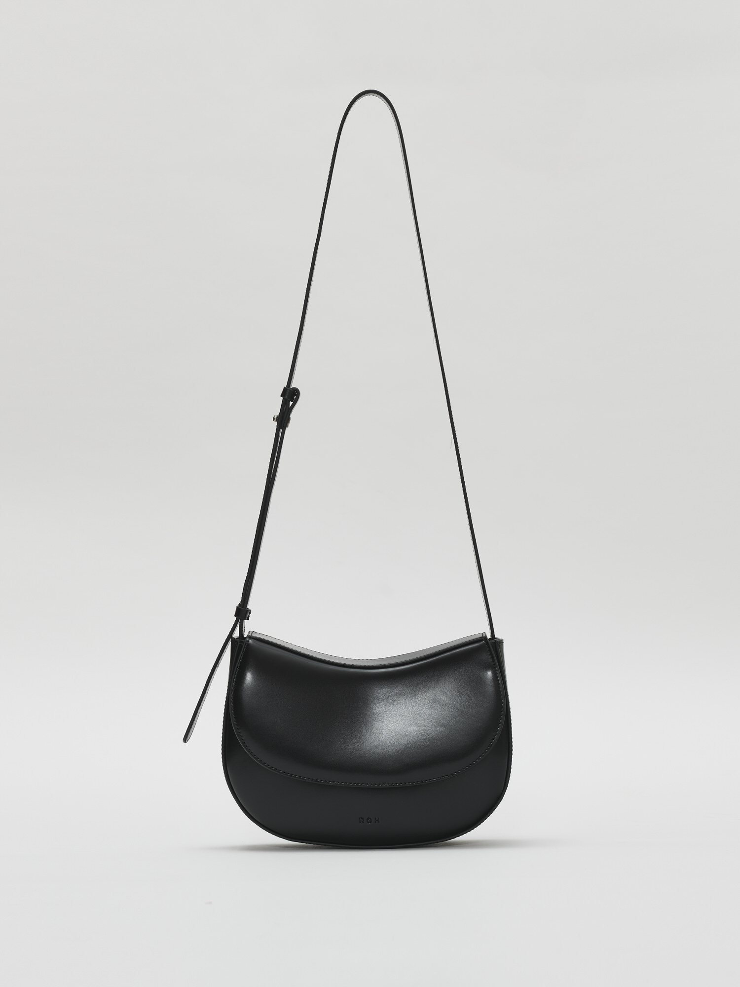 ■ ROH SEOUL ■ Mini Peanut bag Glossy black RLL24F86XBK ROH SEOUL STORE - Mini Peanut bag Glossy black - ROH SEOUL