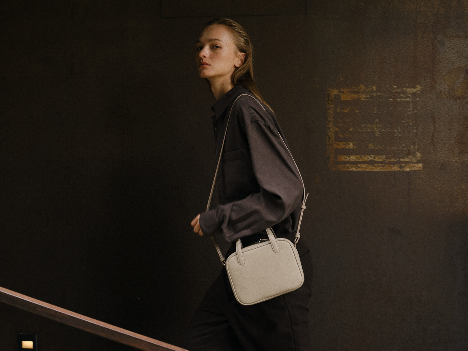 ROH SEOUL STORE - Mini Tin square tote bag Taupe - ROH SEOUL