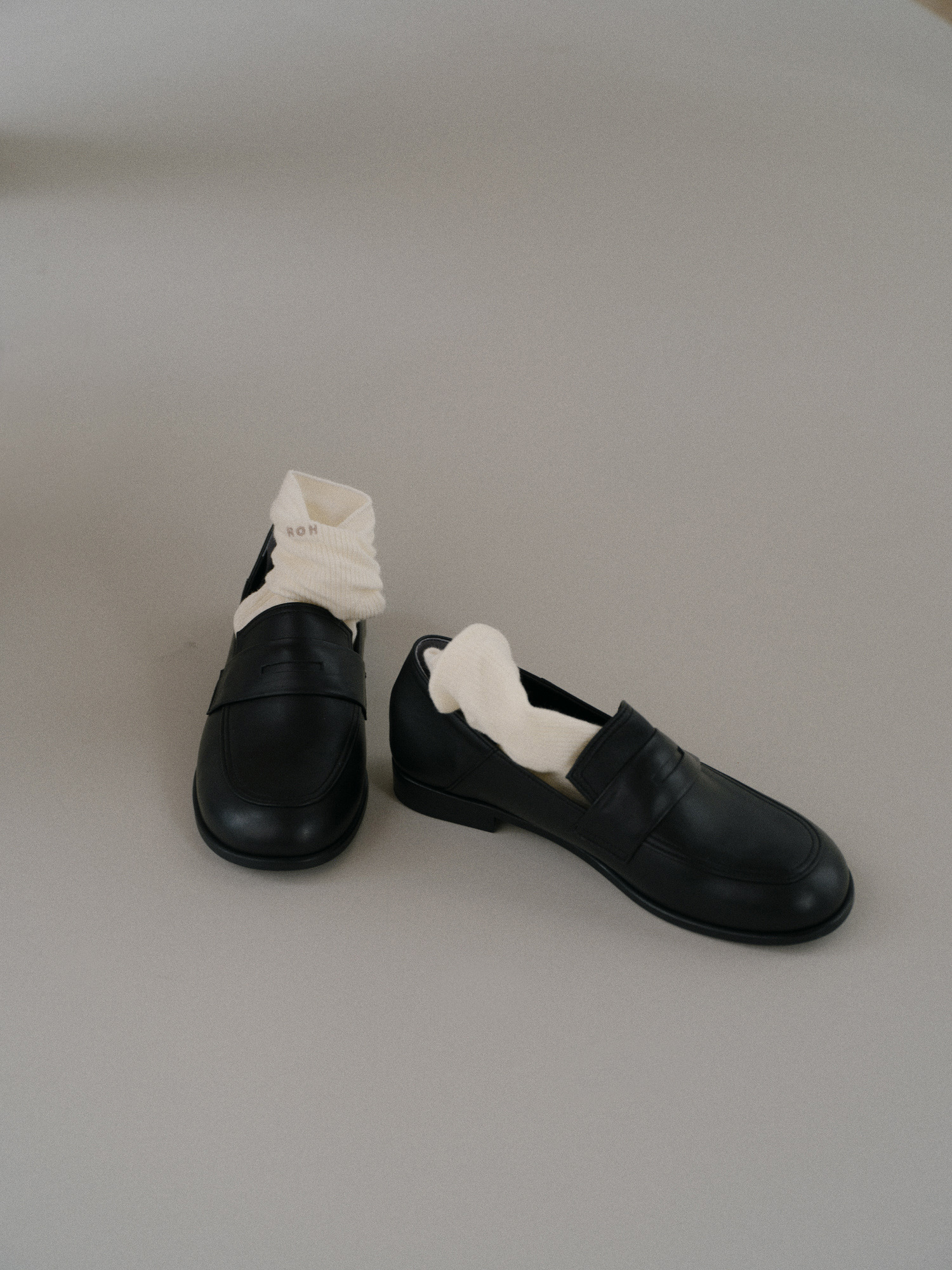 ROH SEOUL STORE - Ronald penny loafer Black - ROH SEOUL