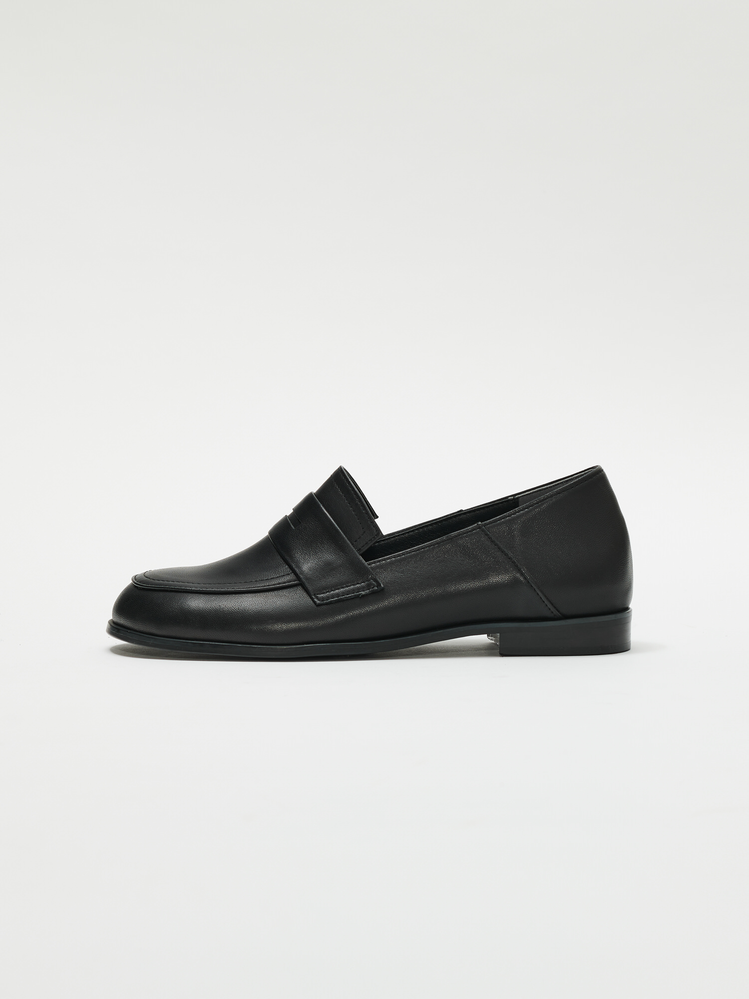 ★ROH SEOUL★ Custom madeRonald penny loafer Umber RSH24FD2D Beefroll Penny Loafers - Natural | Rancourt & Co. | Men's