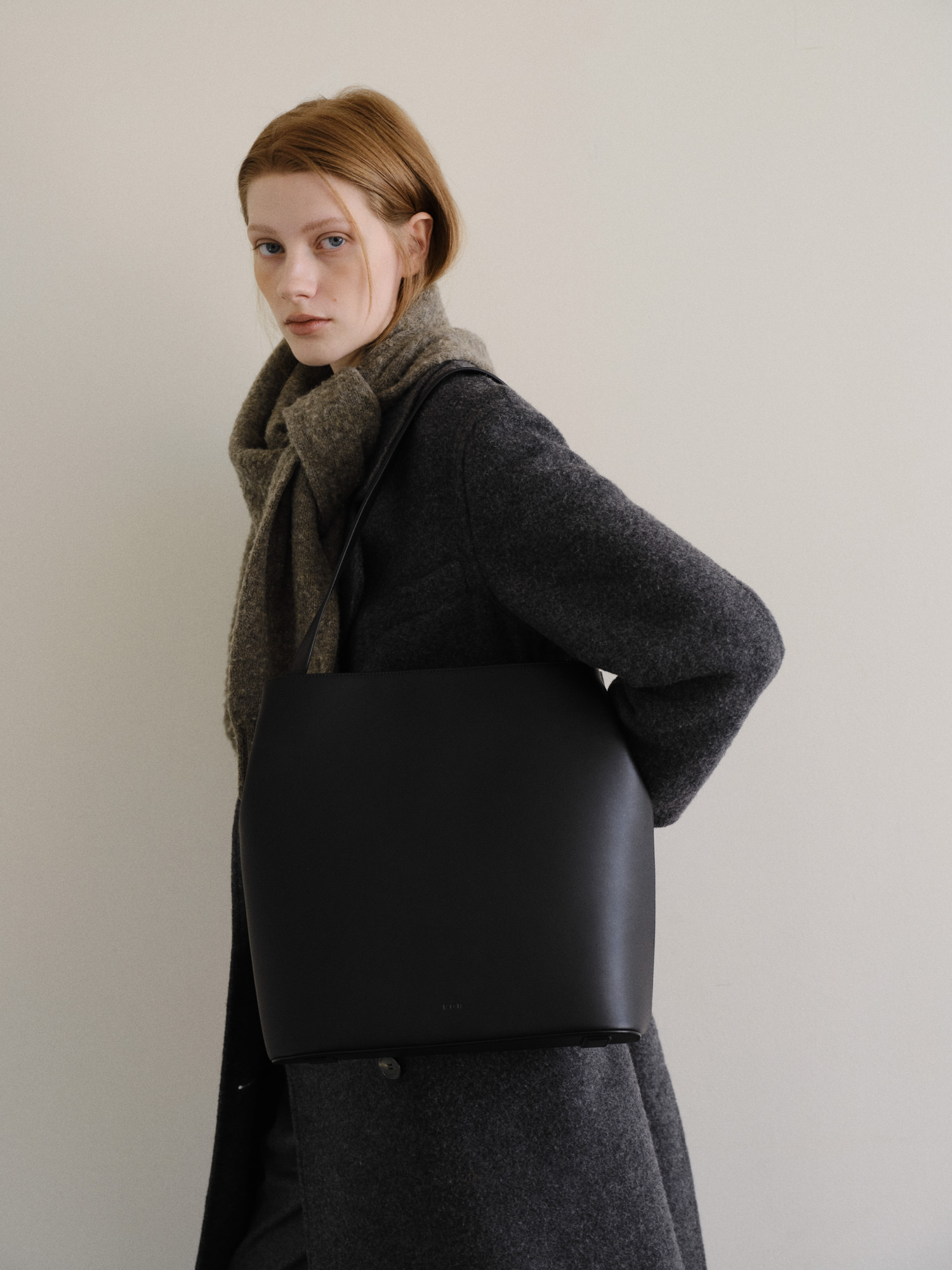 【ROH SEOUL】★大人気★ Large Mug shoulder bag Nylon Large Mug shoulder bag Nylon