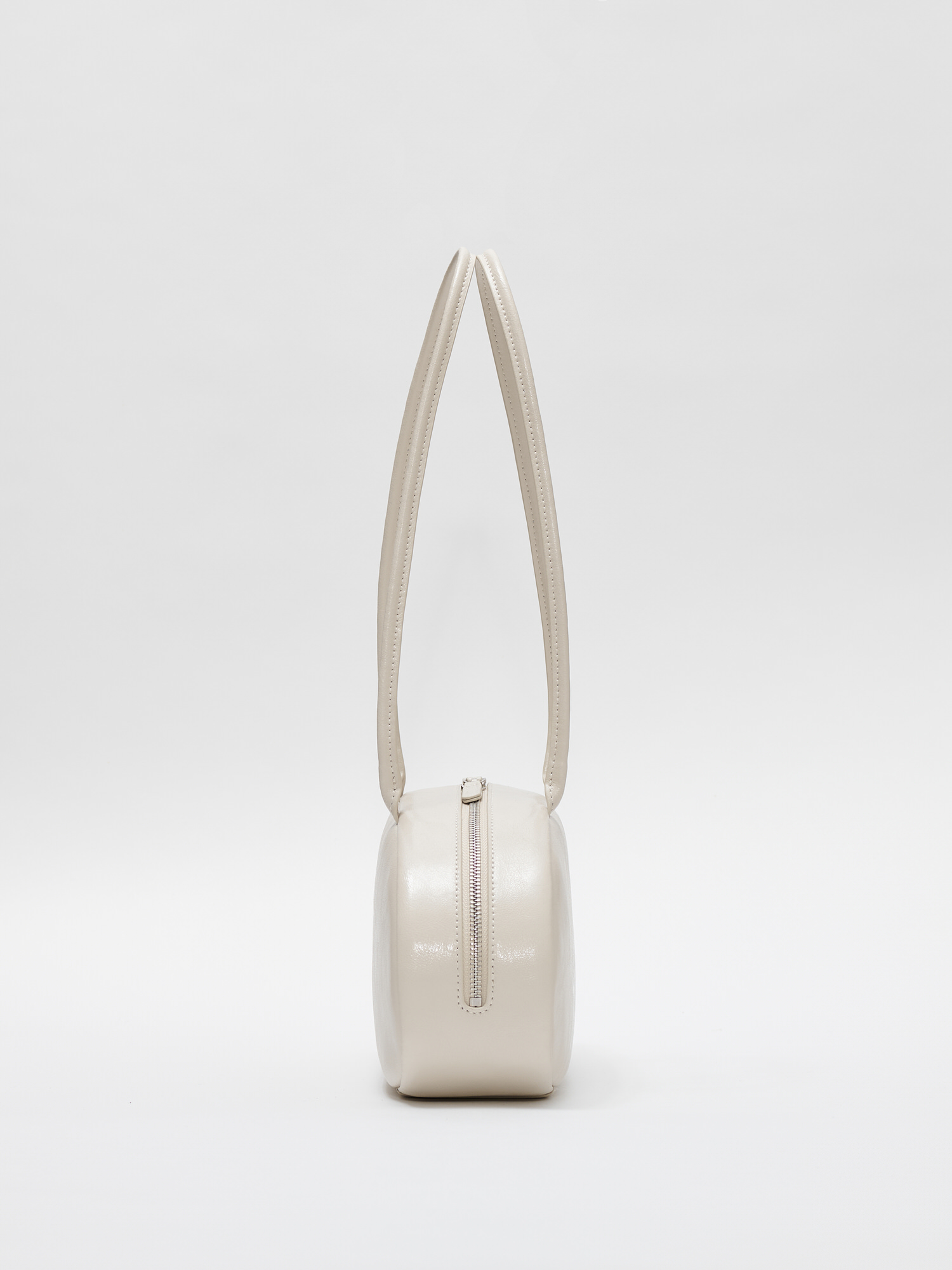 ROH SEOUL STORE - Medium Pebble shoulder bag Wrinkled ivory