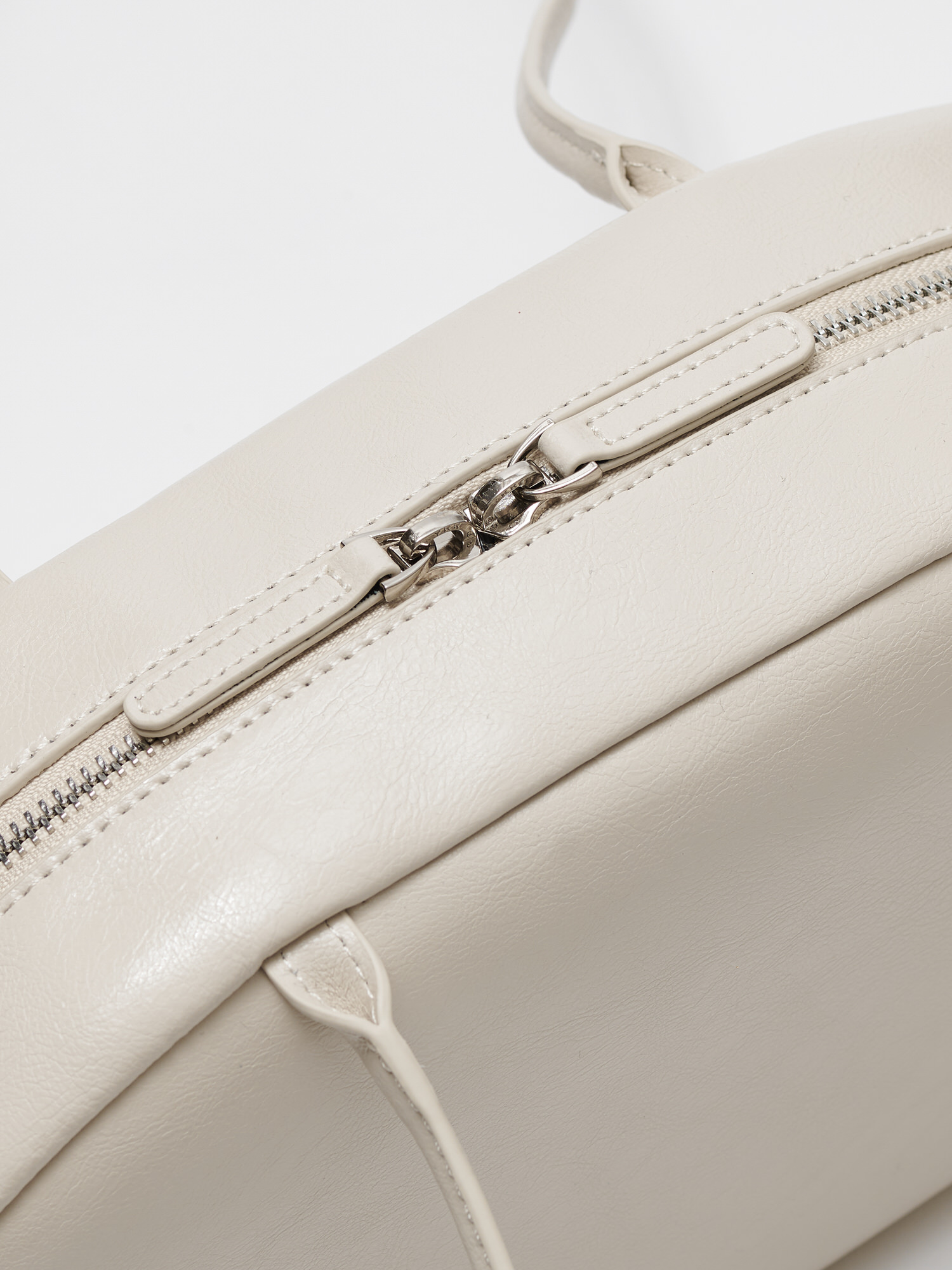 ★ROH SEOUL★ Medium Pebble shoulder bag Wrinkled neutral oa Designer fashion, Seoul-fully created | W Concept