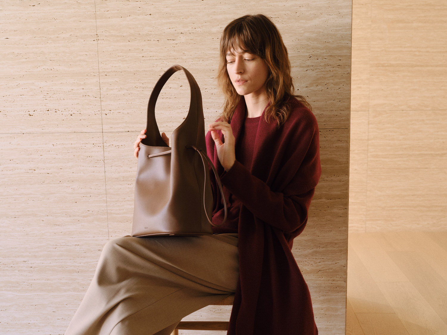 ◆ROH SEOUL◆ Medium Around hobo bag Brandy brown RLL24FC1SB Designer fashion, Seoul-fully created | W Concept