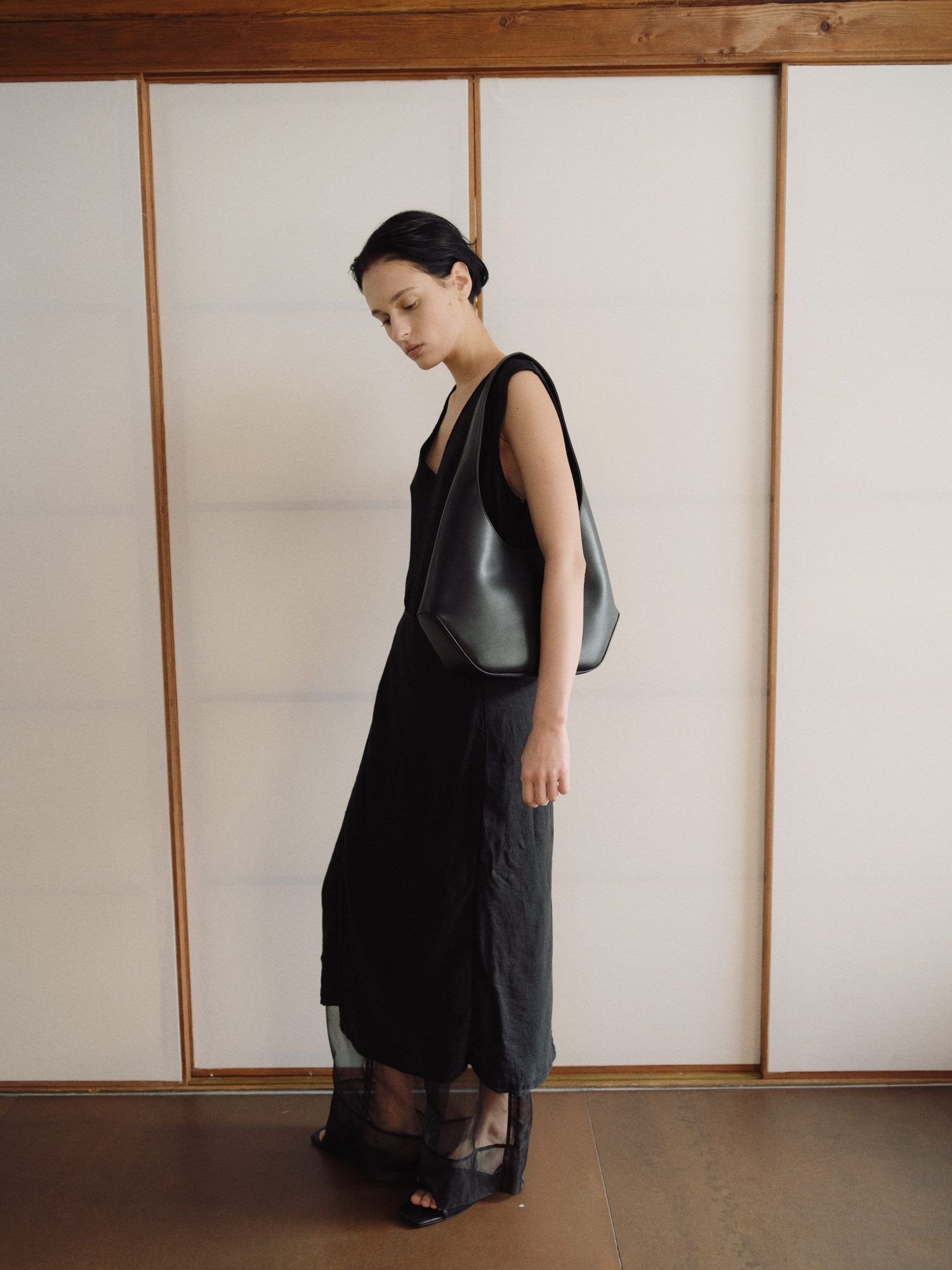 [ROH SEOUL] Arc hobo bag ☆送料込☆ ROH SEOUL STORE - Arc hobo bag Black - ROH SEOUL