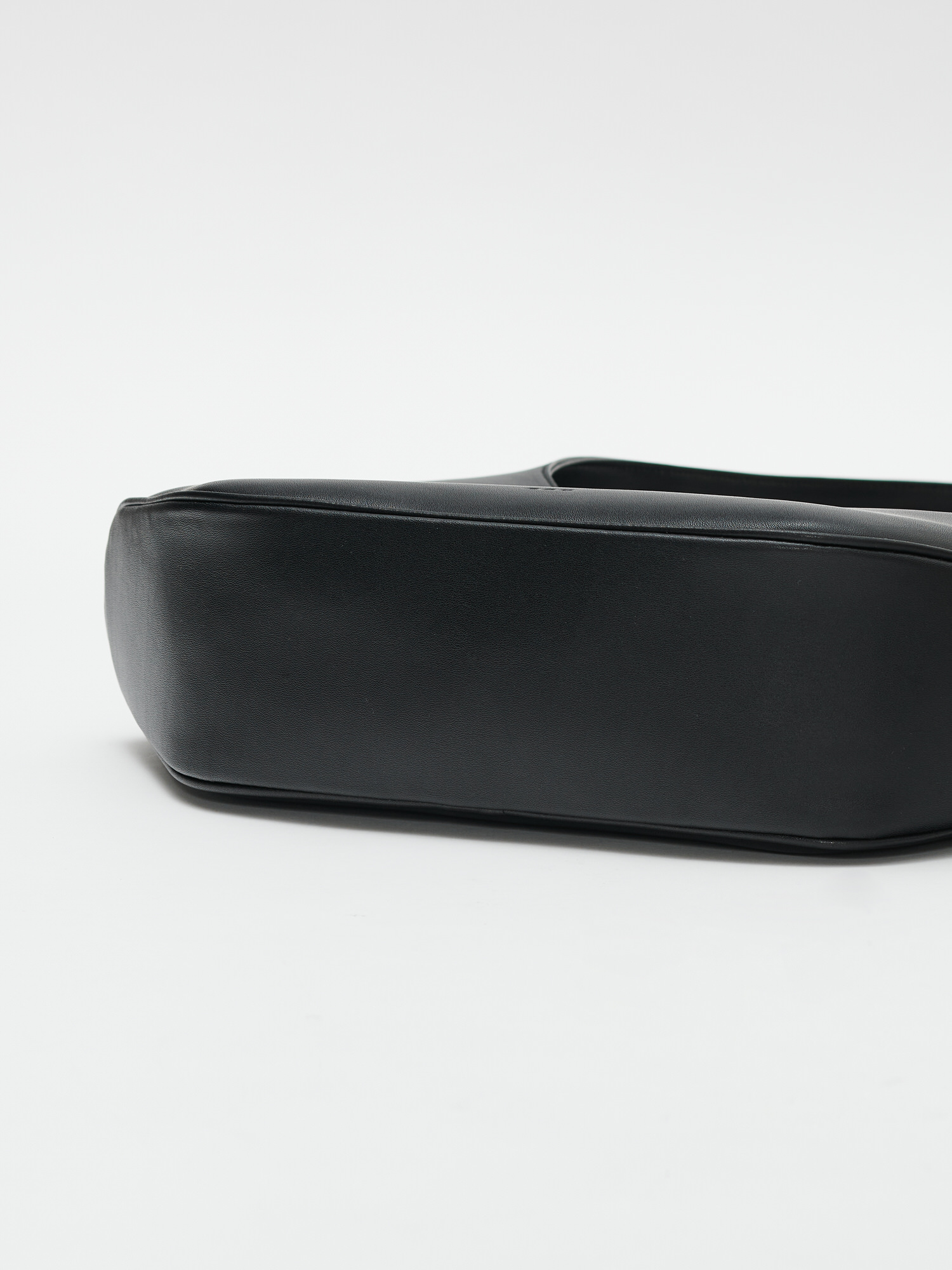 [ROH SEOUL] Arc hobo bag ☆送料込☆ ROH SEOUL STORE - Arc hobo bag Black - ROH SEOUL