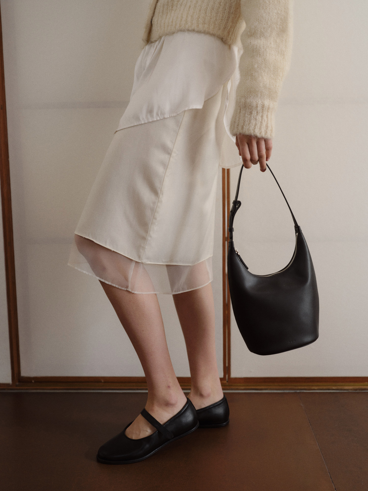 ★ROH SEOUL★ Danghye mary jane shoes Black RSH23SB1DBK ROH SEOUL STORE - Danghye mary jane shoes Suede Black - ROH