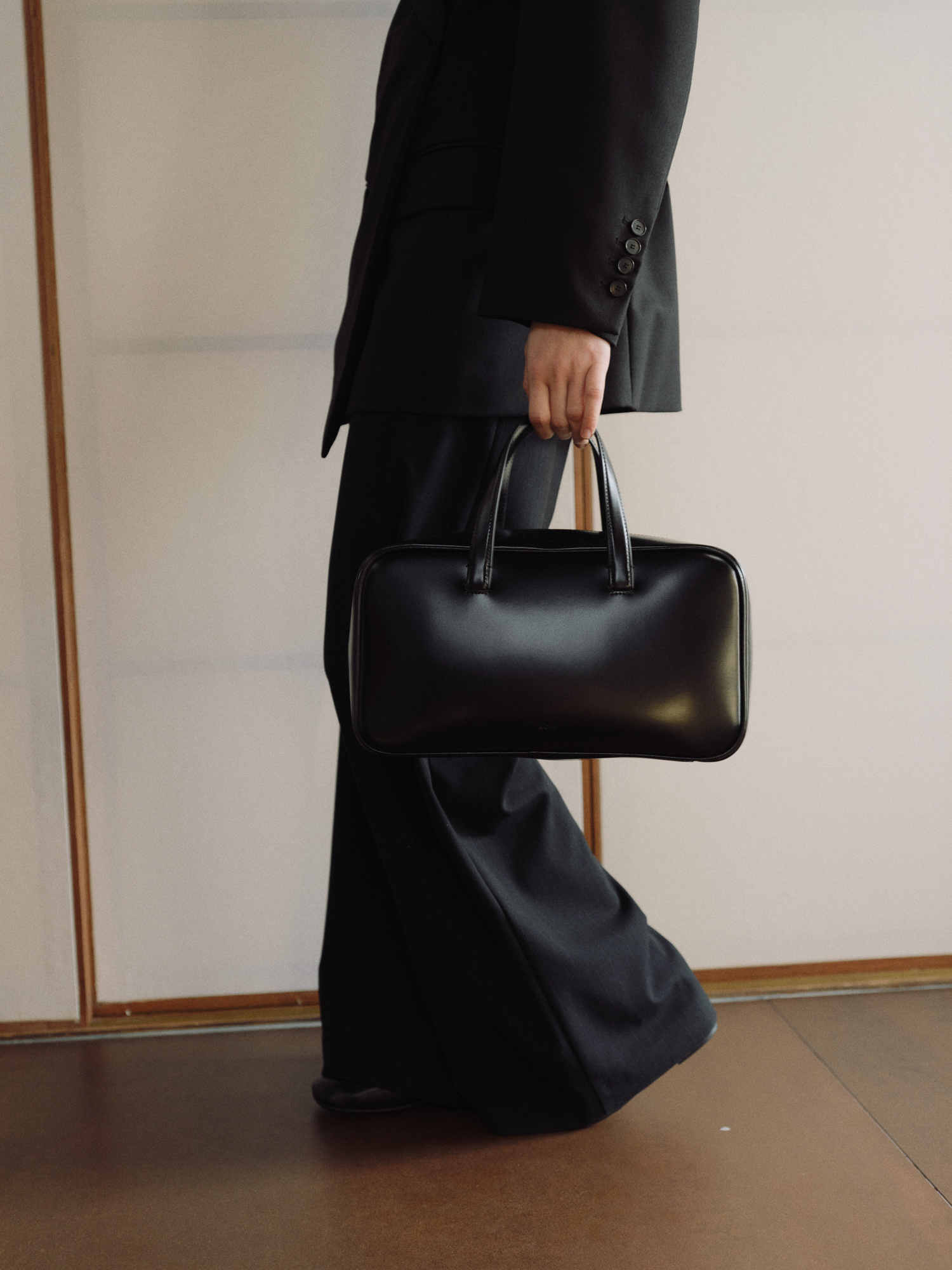 ROH SEOUL STORE - Large Tin square tote bag Taupe - ROH SEOUL