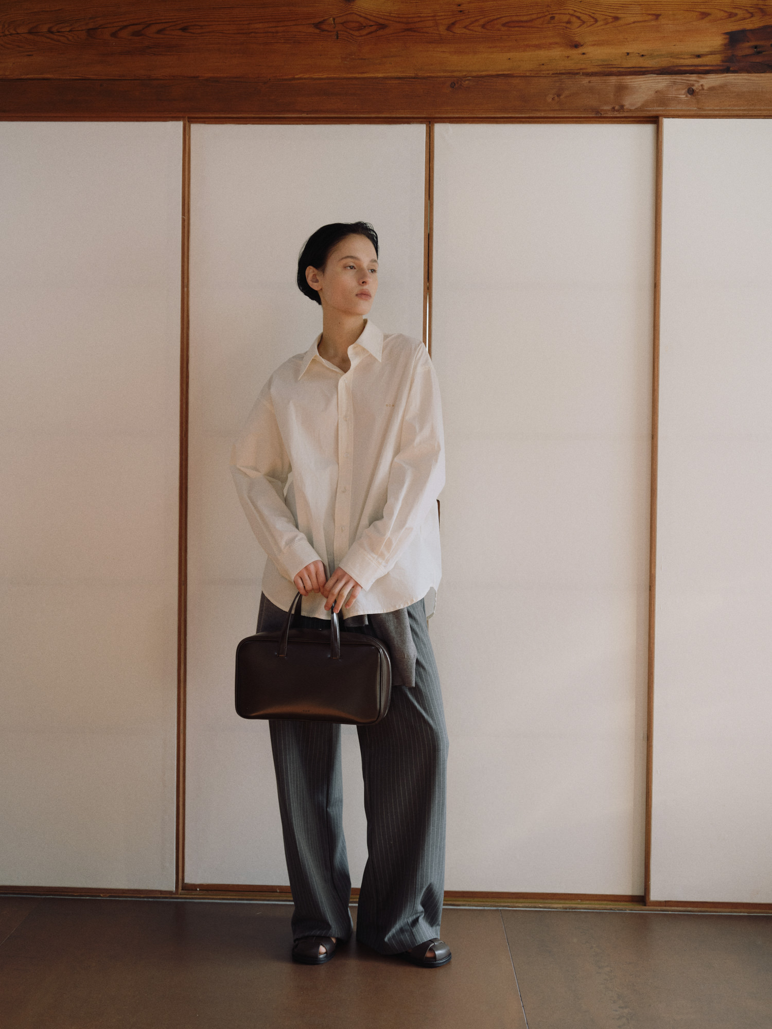★ROH SEOUL★ Tin square tote bag Glossy brownie brown RLL23 ROH SEOUL STORE - Large Tin square tote bag Glossy brownie
