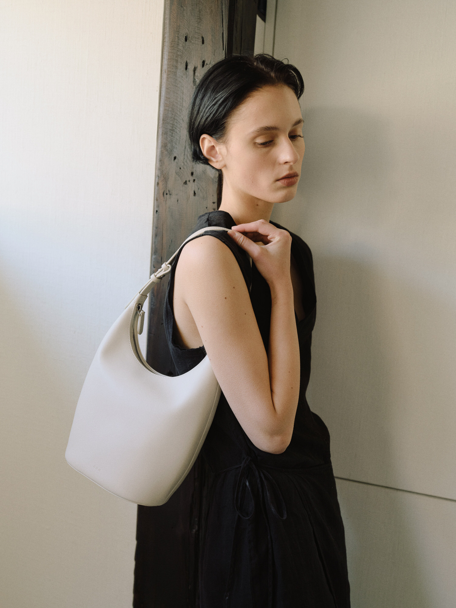 ★ROH SEOUL★ Medium Around hobo bag Ivory RLL24SC1SIV ROH SEOUL STORE - Medium Around hobo bag Ivory - ROH SEOUL
