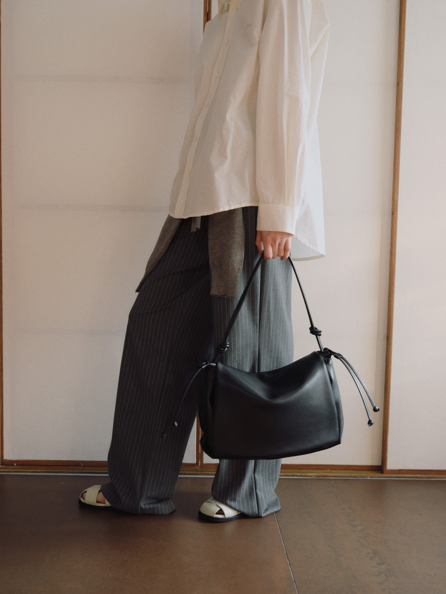 ROH SEOUL STORE - Medium Knot shoulder bag Black - ROH SEOUL