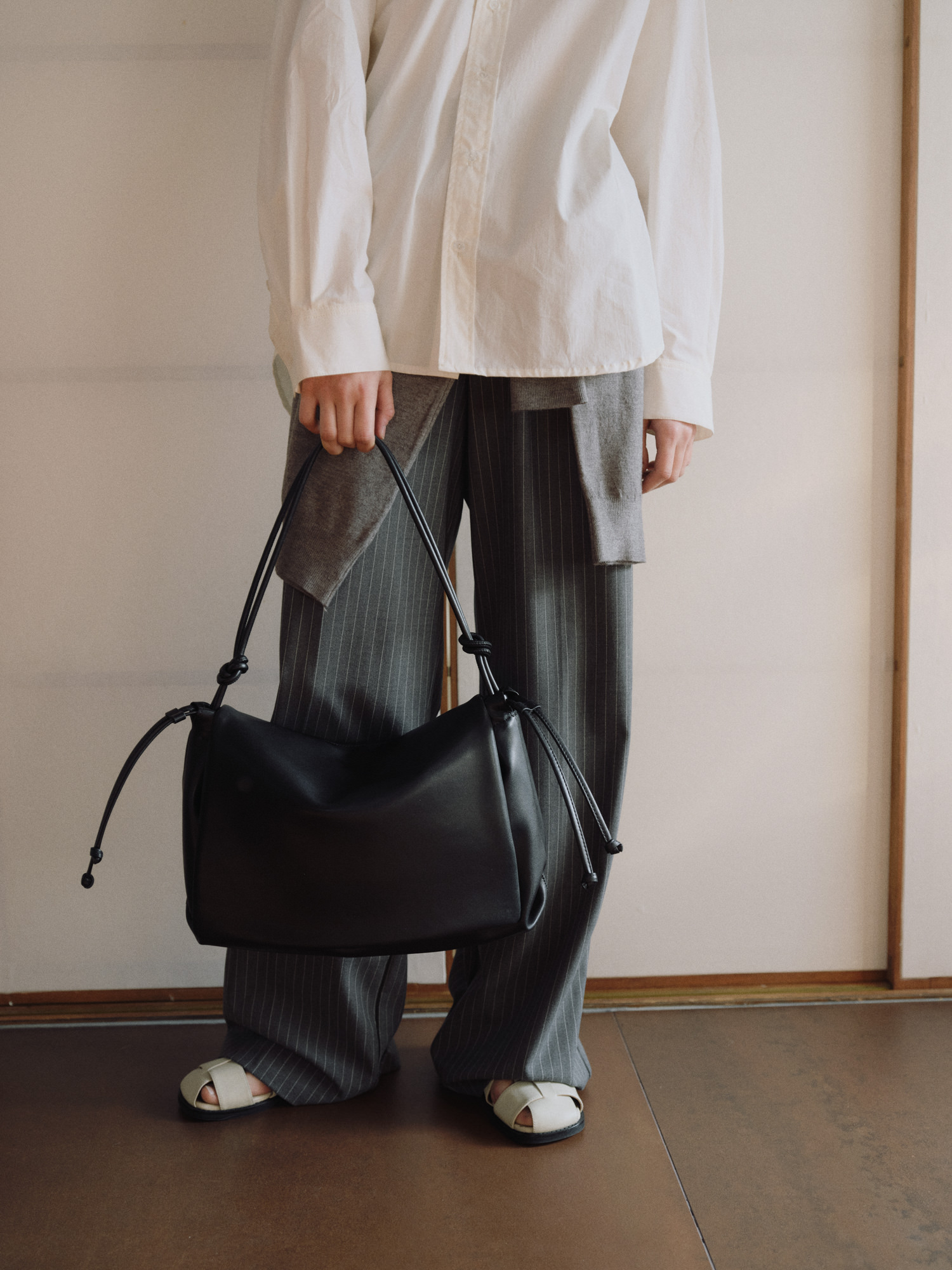 ROH SEOUL STORE - Medium Knot shoulder bag Black - ROH SEOUL