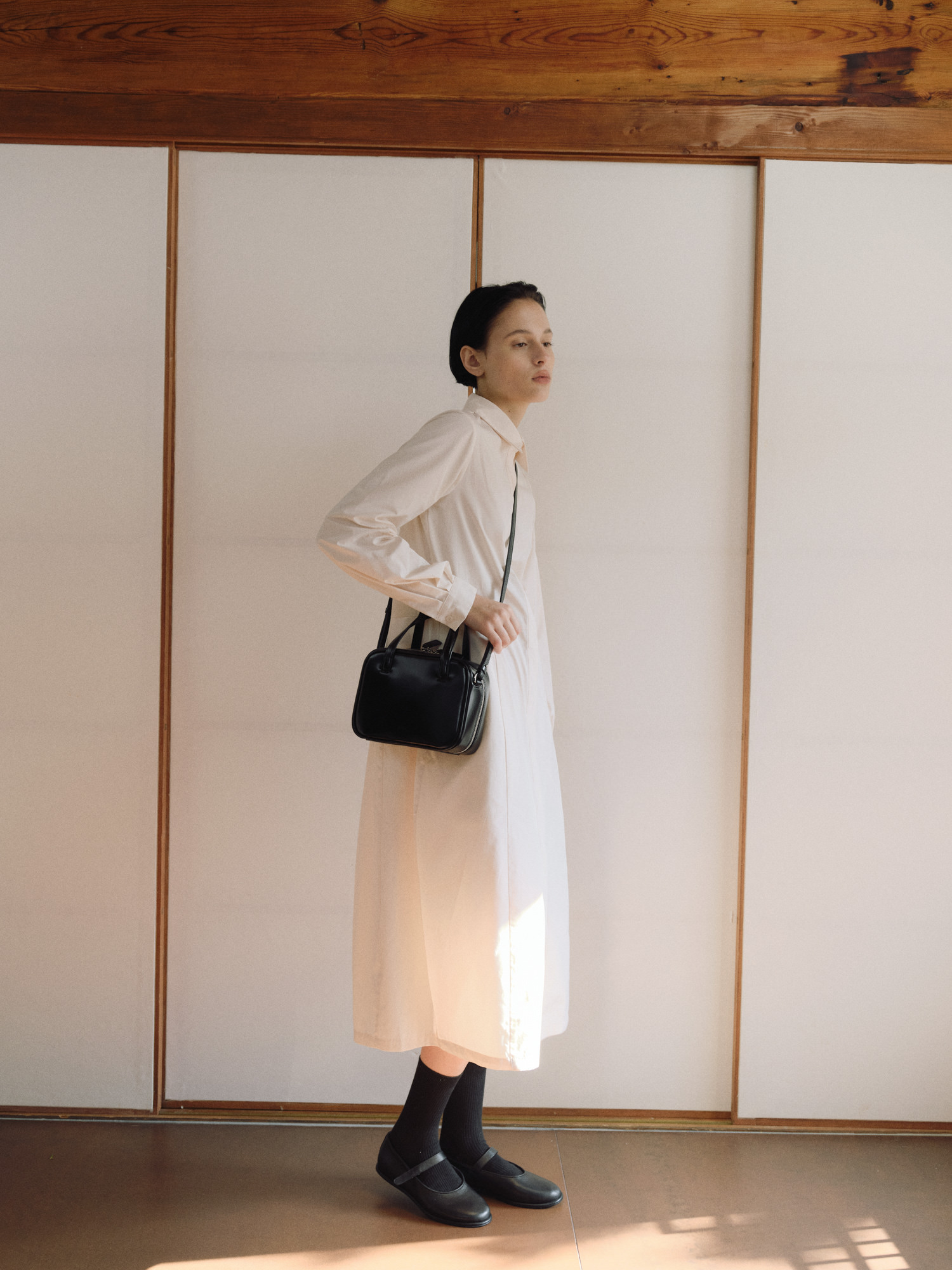 ROH SEOUL ■ Tin square mini tote bag ROH SEOUL STORE - Tin square mini tote bag Jute Black - ROH