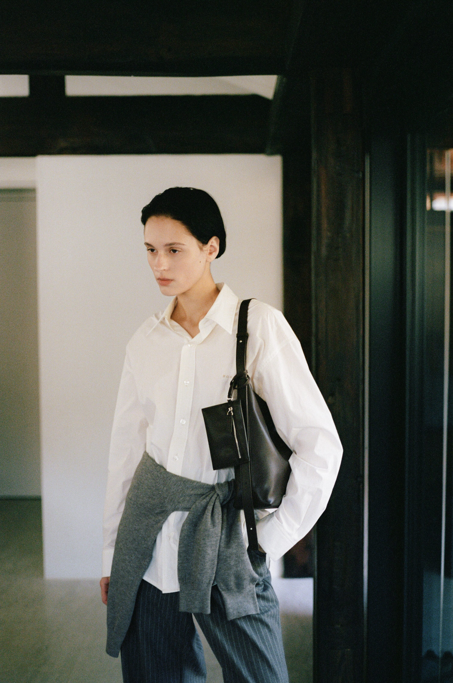 ROH SEOUL STORE - Pulpy crossbody bag Black - ROH SEOUL