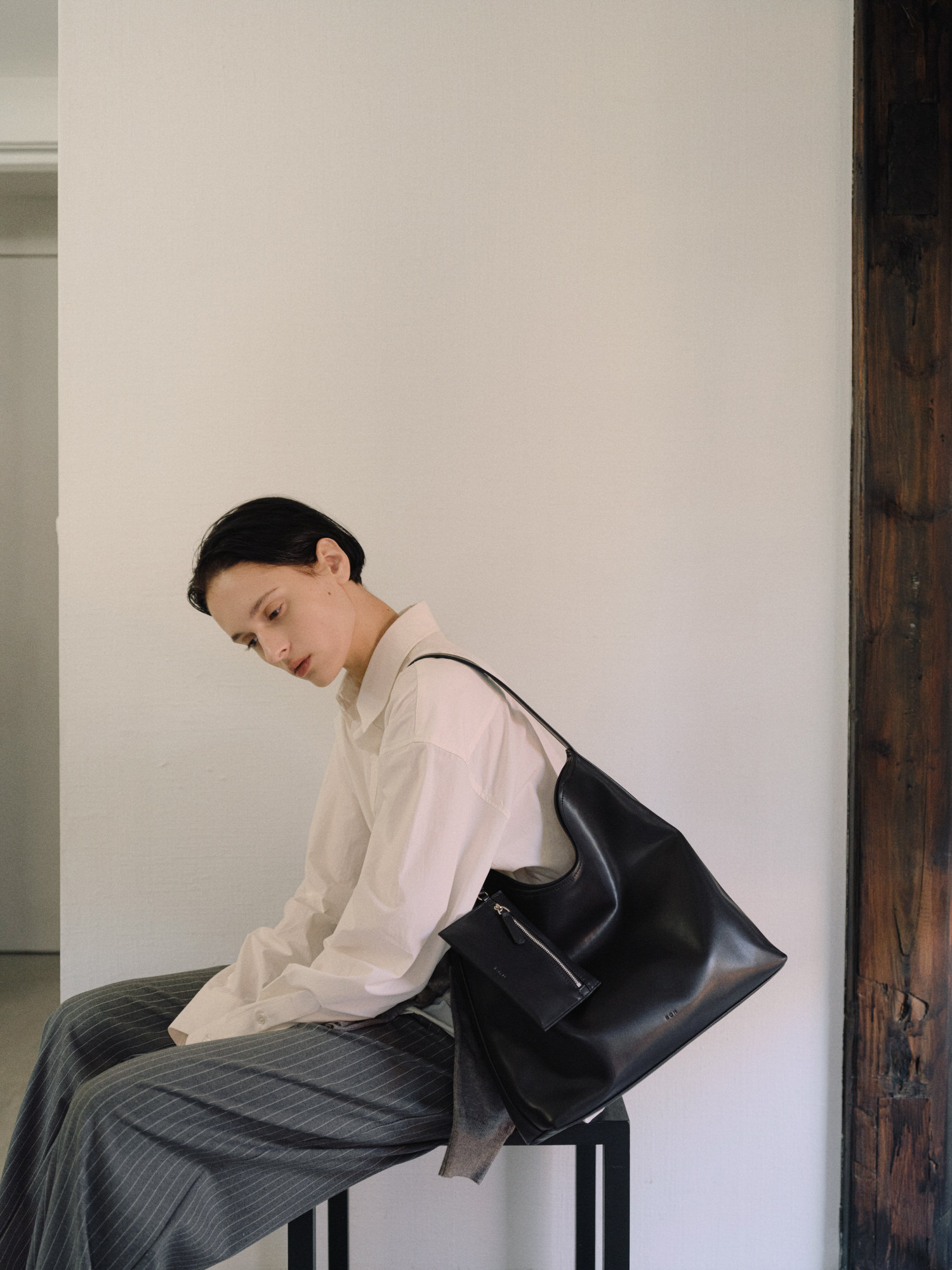 ROH SEOUL STORE - Pulpy hobo bag Black - ROH SEOUL