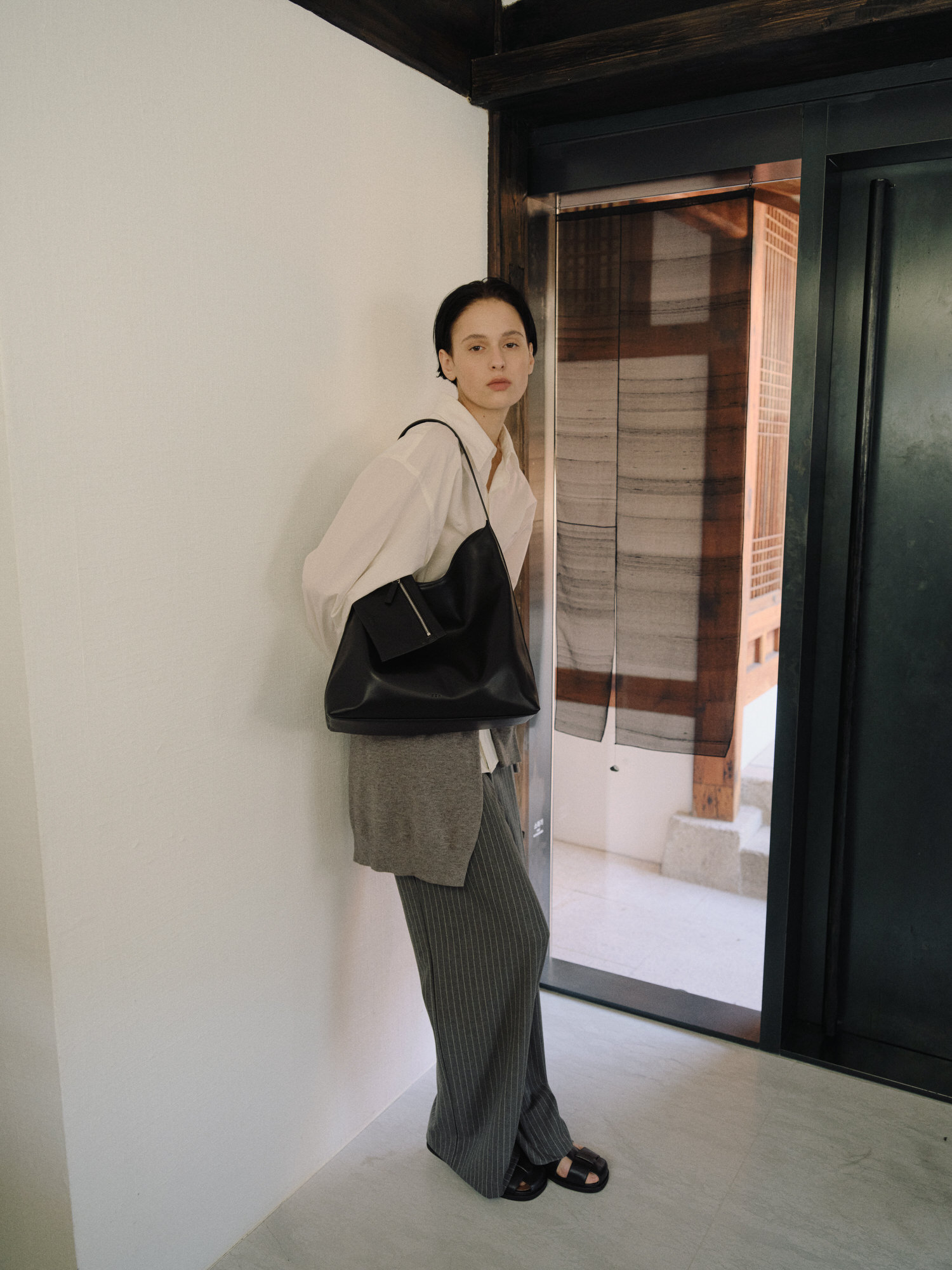 【ROH SEOUL】人気/25SS/送料関税込み ★ Arc Lite hobo bag ★ ROH SEOUL STORE - Arc Lite hobo bag Umber - ROH SEOUL