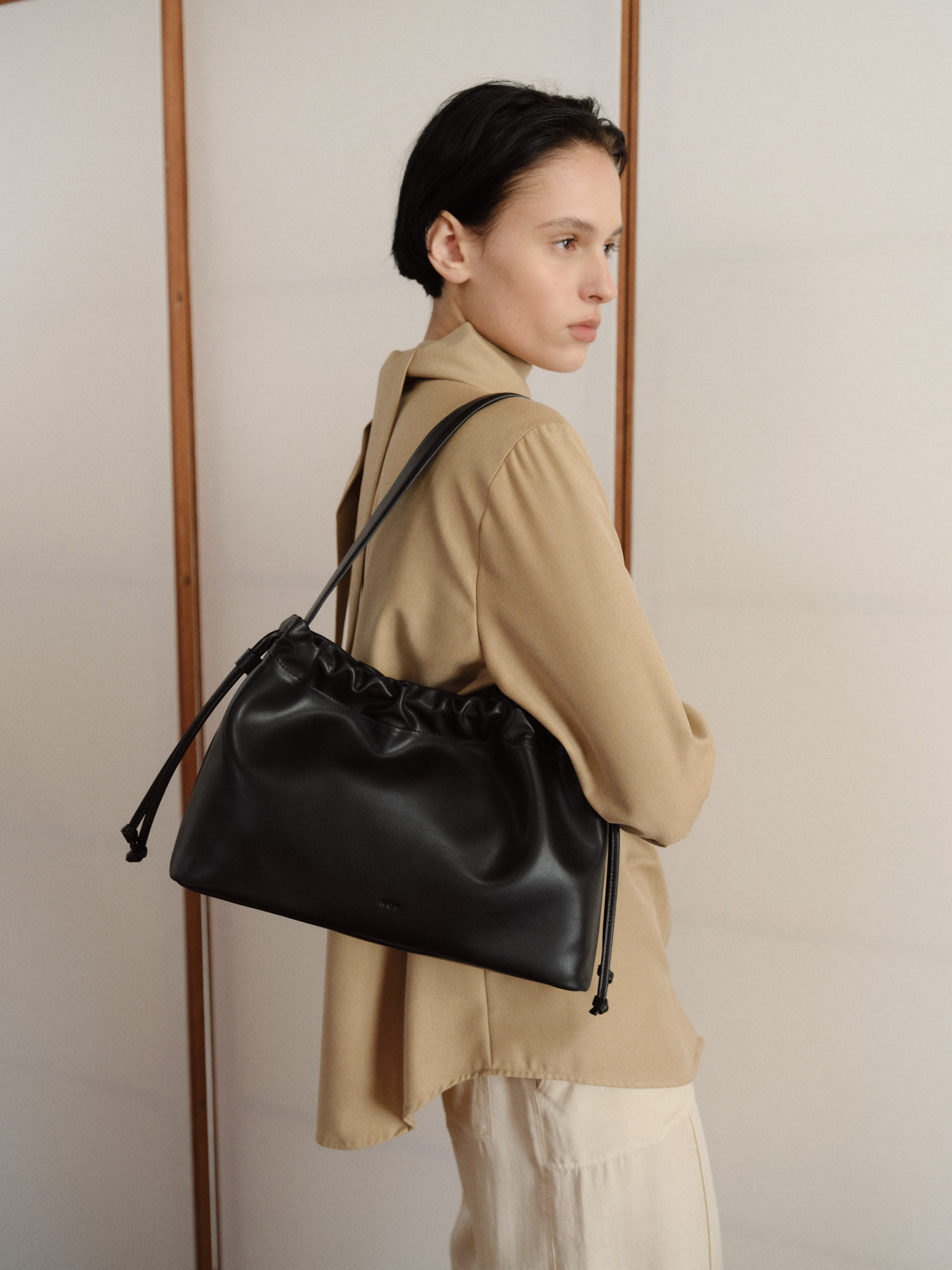 [ROH SEOUL] Ripple shoulder bag ☆送料込☆ 로서울