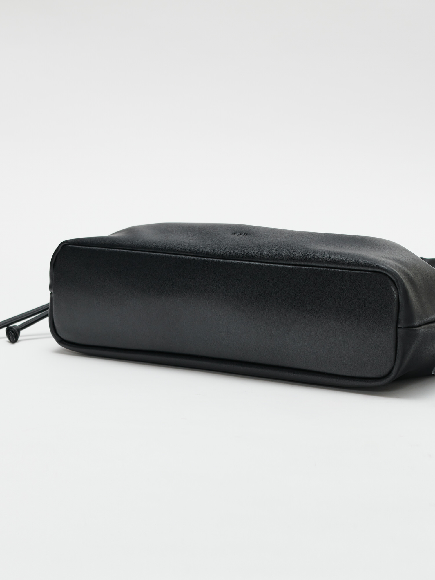 ROH SEOUL STORE - Ripple shoulder bag Black - ROH SEOUL
