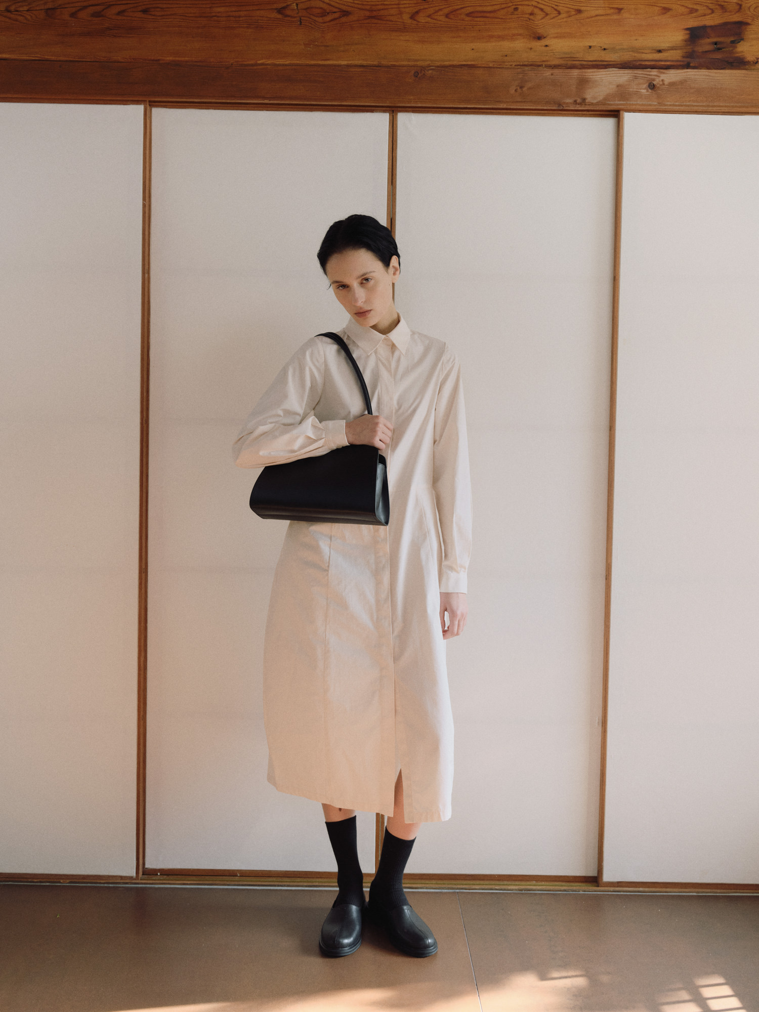 ★ROH SEOUL★ Taco shoulder bag Neutral oat m1037_1402692 ☆ROH SEOUL☆ Taco shoulder bag Neutral oat m1037_1402692