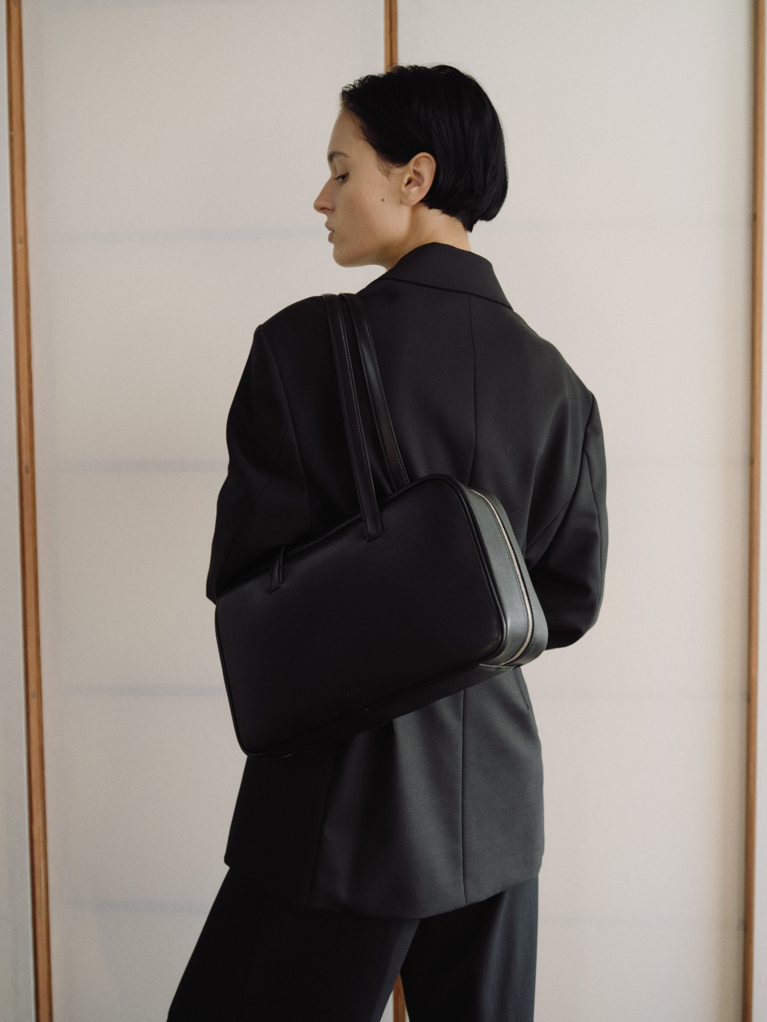 ★早期完売★ROH SEOU★Tin square shoulder bag★日本未入荷★ Tin square shoulder bag