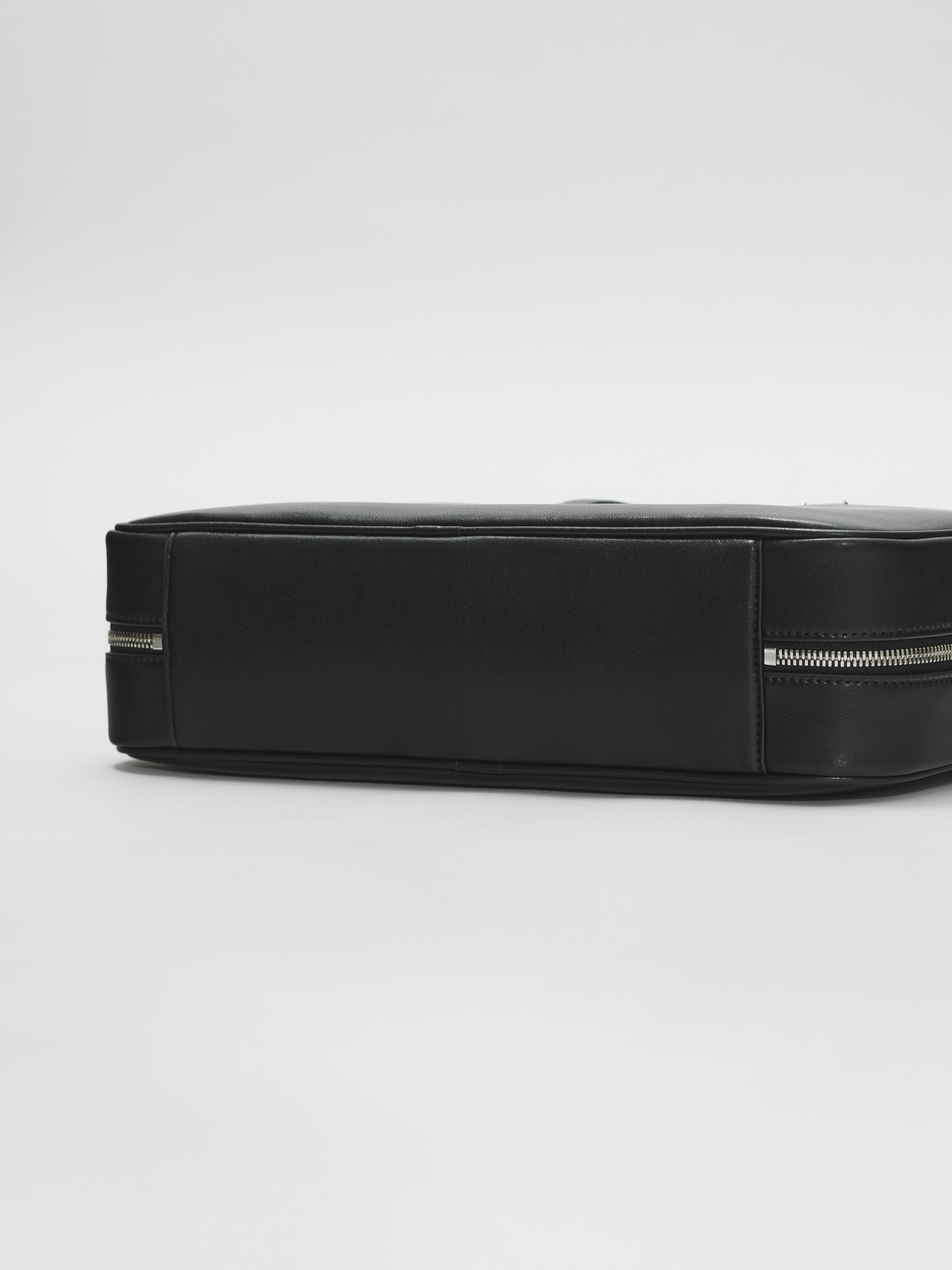 [ROH SEOUL] Tin square shoulder bag ☆送料込☆ Tin square shoulder bag
