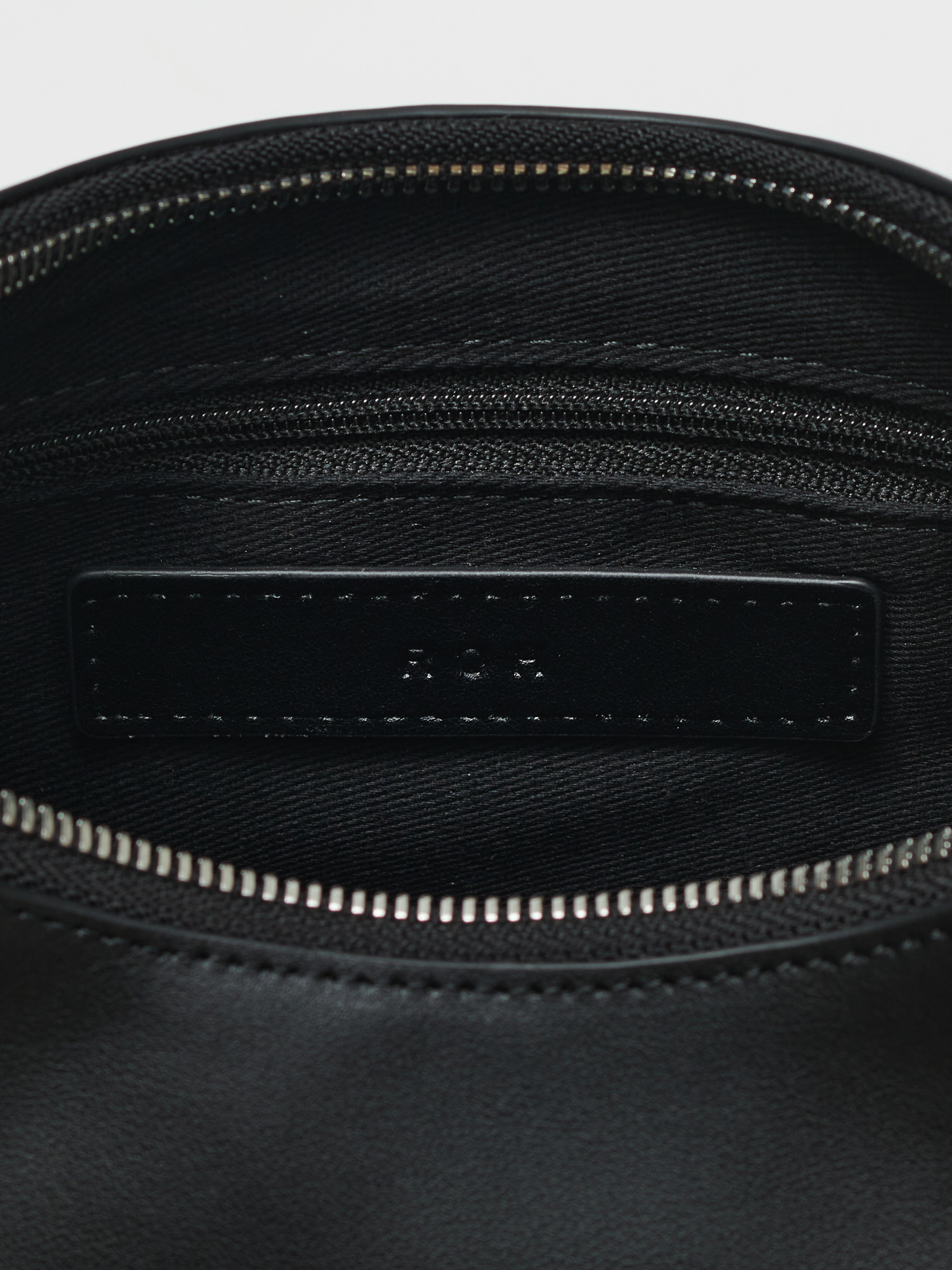 【極美品】ROH SEOUL Medium around hobo bag　黒 Medium Around hobo bag