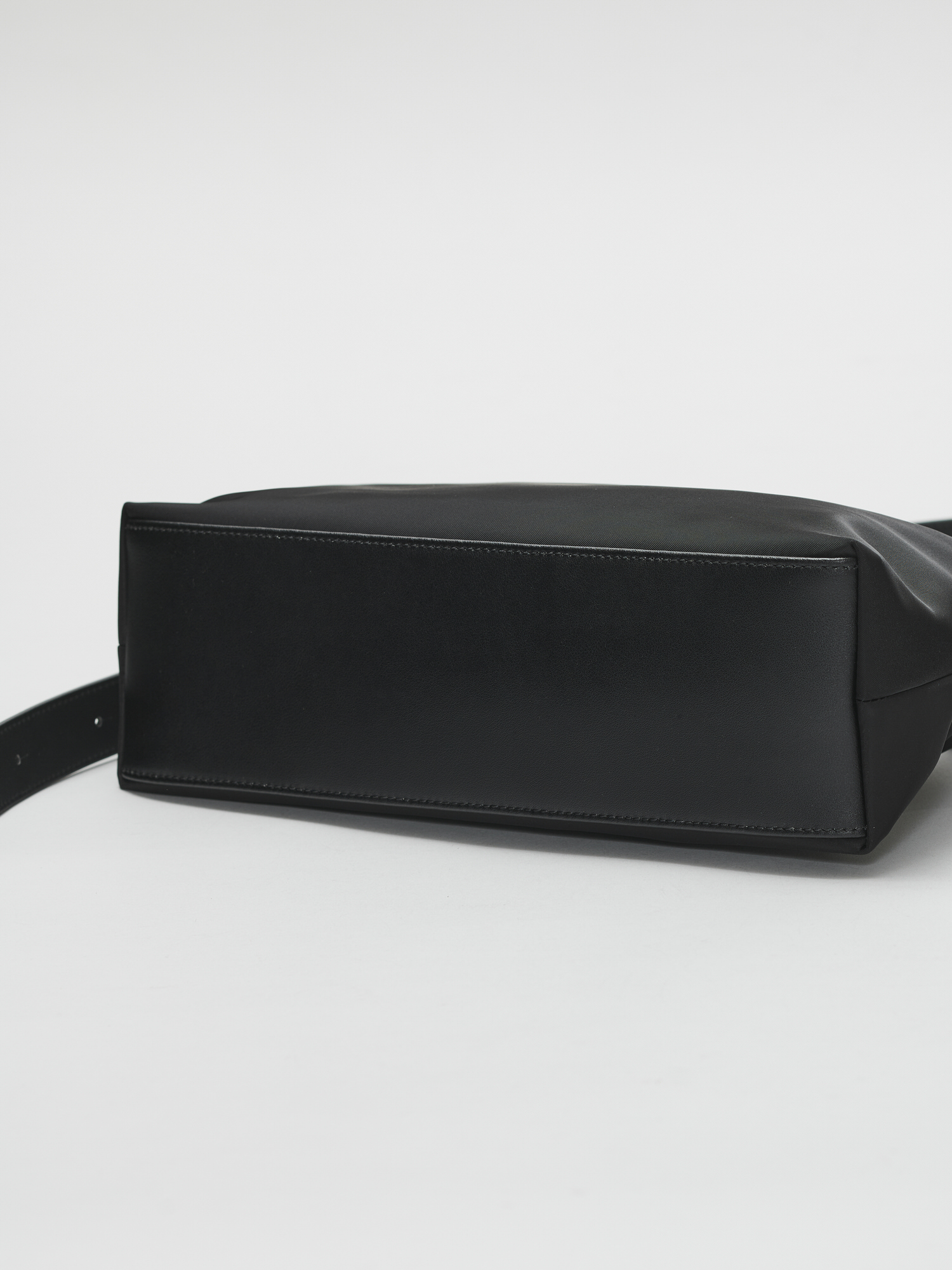 ROH SEOUL STORE - Rowie shoulder bag Nylon Black - ROH SEOUL