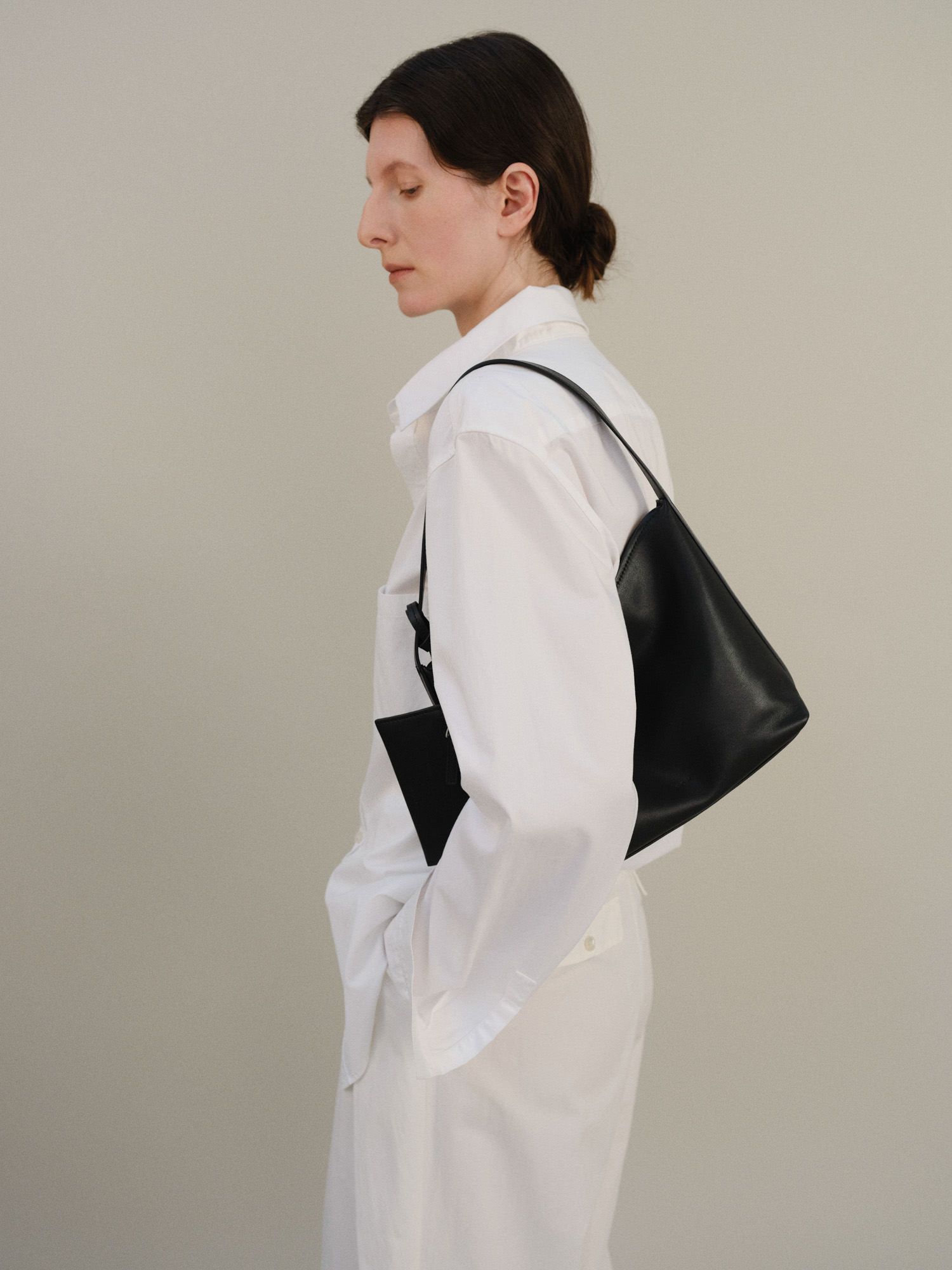 ROH SEOUL STORE - Mini pulpy hobo bag Black - ROH SEOUL