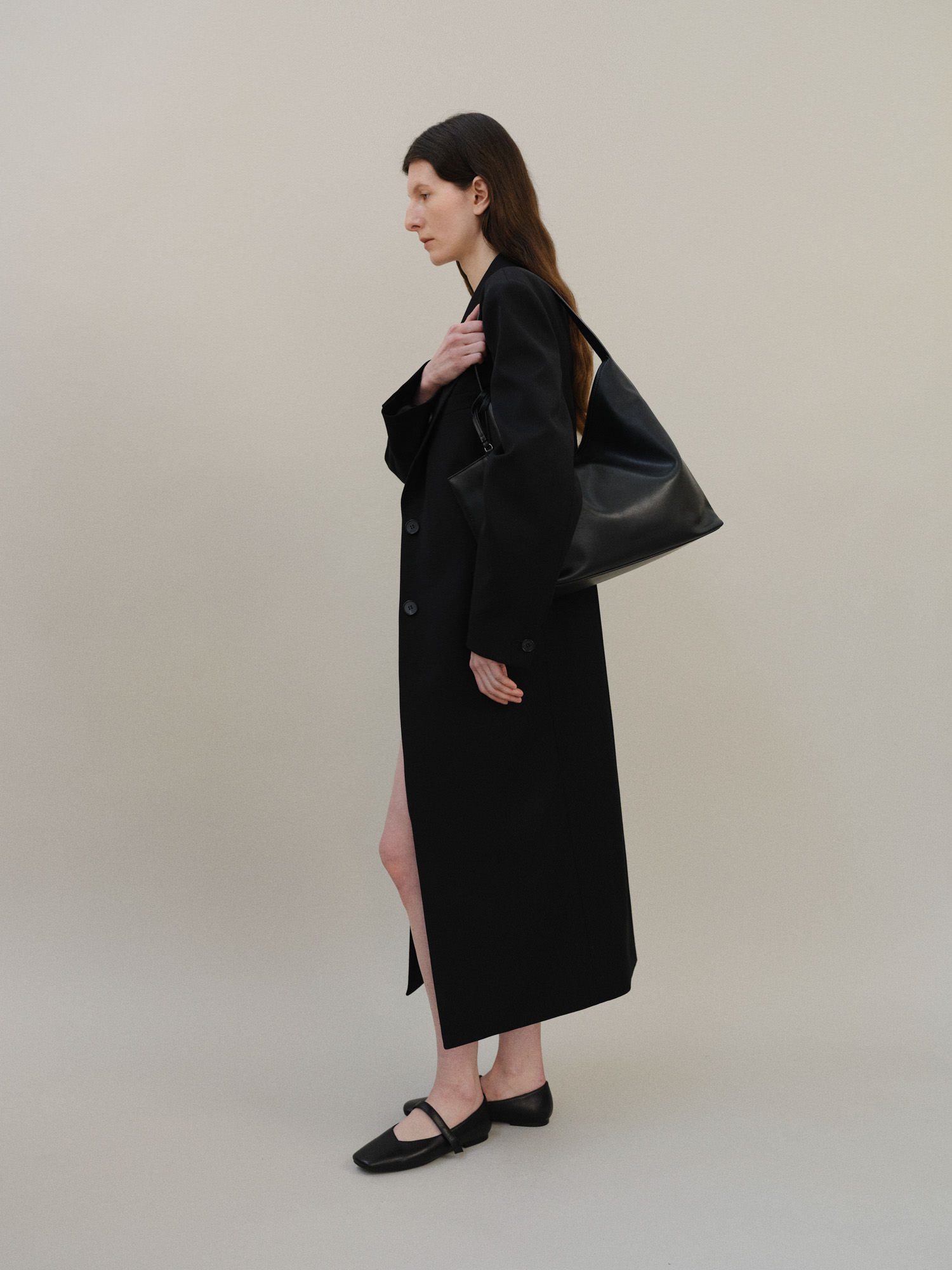 ROH SEOUL STORE - Pulpy hobo bag Black - ROH SEOUL